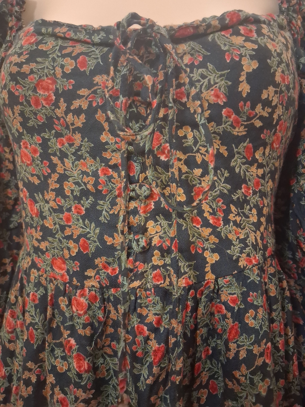 Francesca's Collections Angie Dark Green Floral Long-Sleeve Square Neck Dress - Picture 2 of 2